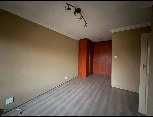 3 BEDROOM TOWNHOUSE TO LET IN SONNEVELD